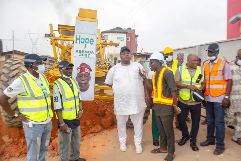 Balogun affirms poise for Egbe/Idimu LCDA's transformation, grades 100 roads