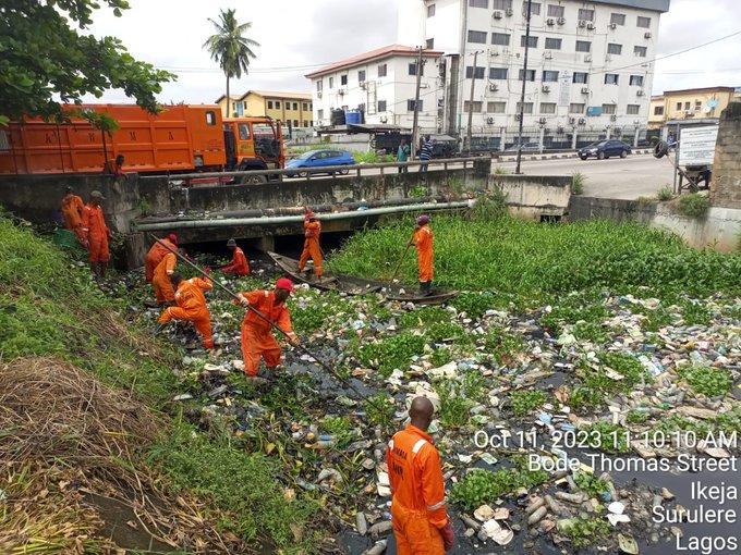 LAWMA clears waste from Lagos community canal