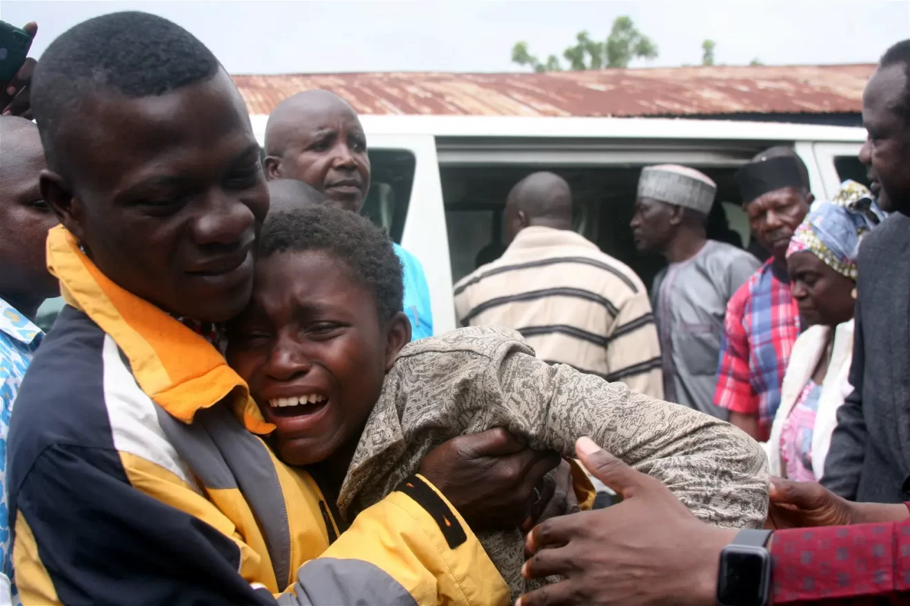 137 kidnapped Kaduna school children freed after 17 days in captivity