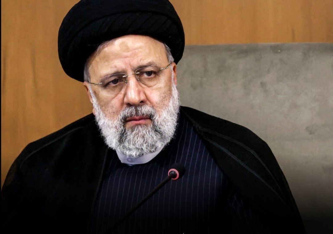 Helicopter carrying Iranian President Raisi crashes