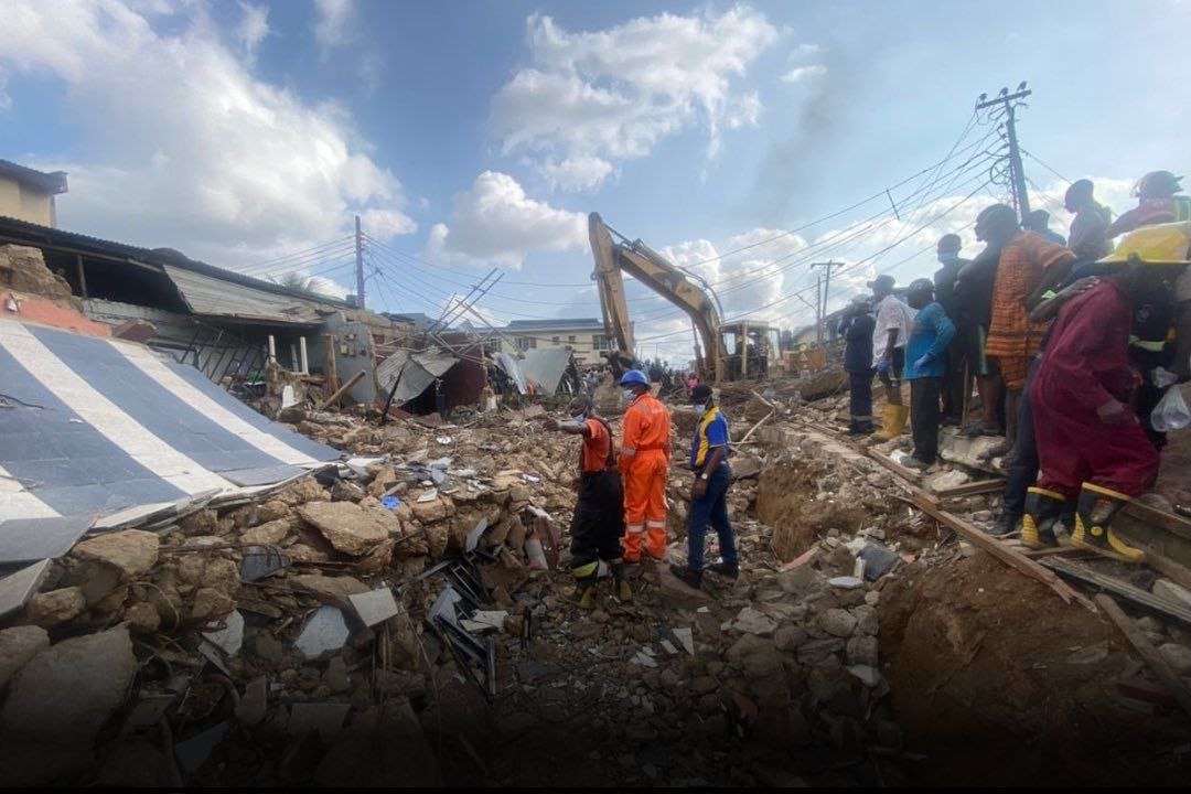 One dies, many trapped as mosque collapses in Lagos