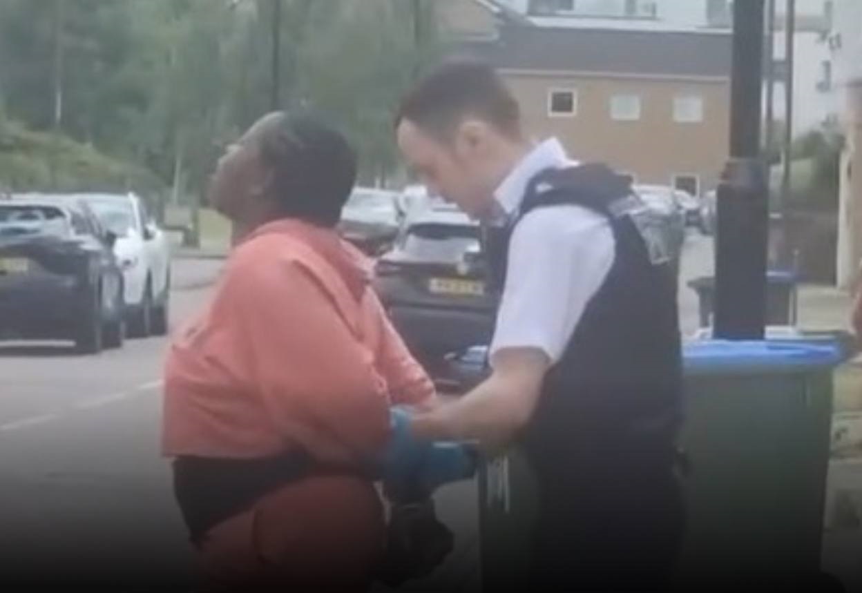 Nigerian Woman arrested for allegedly assaulting her husband’s side-chick in the UK