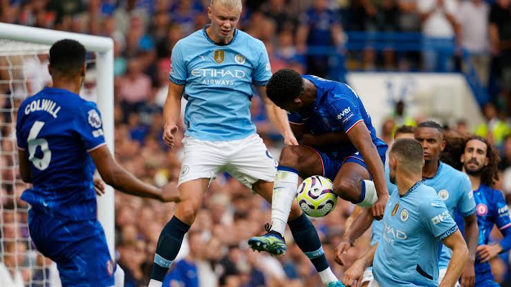 Man City kicks off Premier League in style, defeats Chelsea