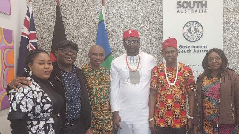 Igbo community of South Australia meets with Minister Zoe Bettison to discuss multicultural programs