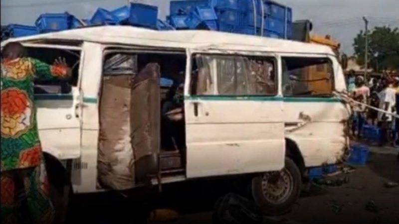 Six killed, two Injured in new year’s day Lagos-Ibadan expressway crash