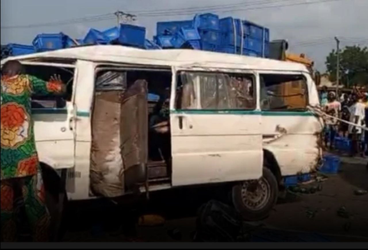Six killed, two injured on New Year’s day Lagos-Ibadan expressway crash