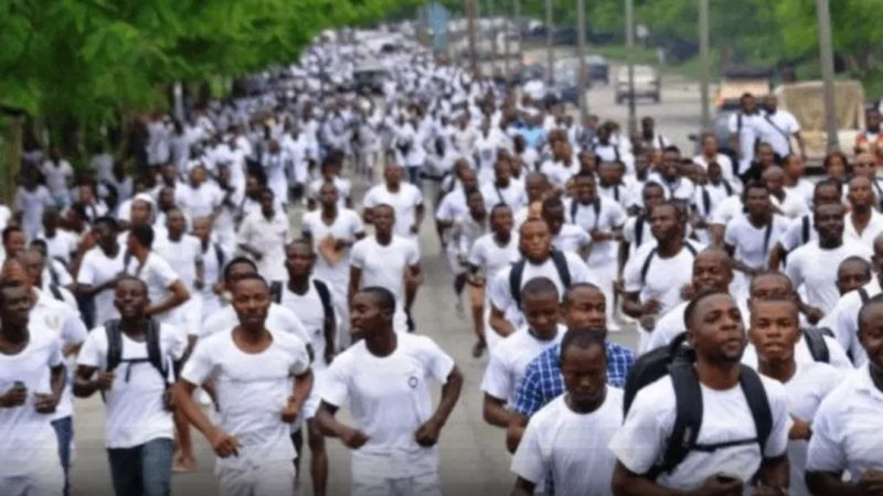 Over 400,000 Nigerians compete for 50,000 Police jobs as recruitment deadline extended
