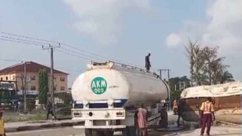 LASTMA prevents fire disaster after petrol tanker overturns on Lekki-Epe Expressway