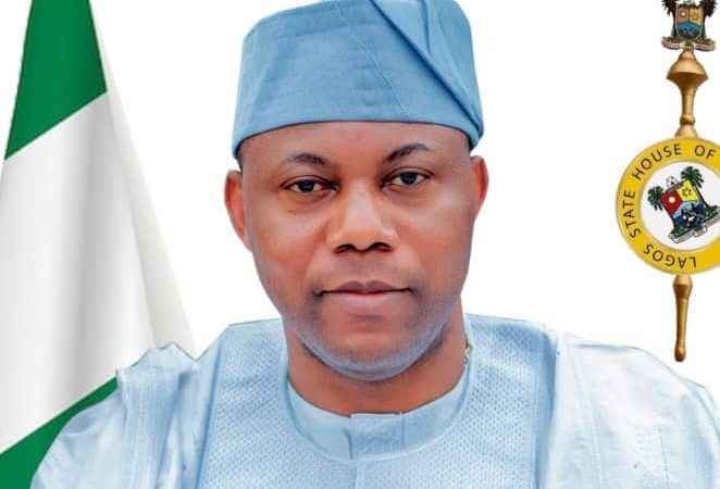 Adams gives 3,000 food boxes, 1,000 bags of rice to constituents at Ramadan lecture