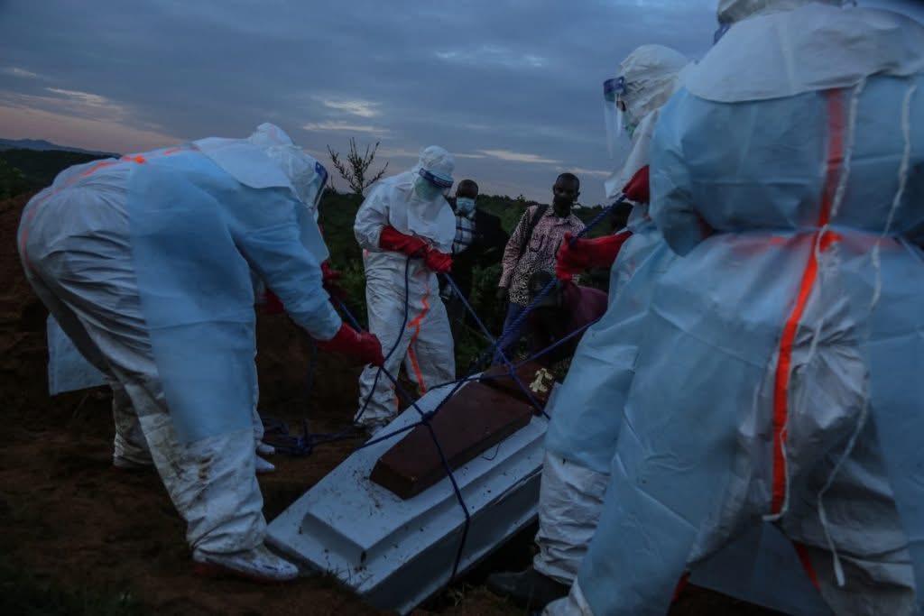 Protesters burn ebola treatment tents in DR Congo amid burial dispute
