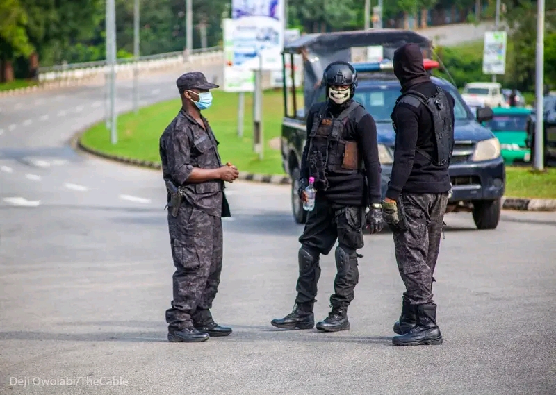 DSS nabs five suspected arms couriers