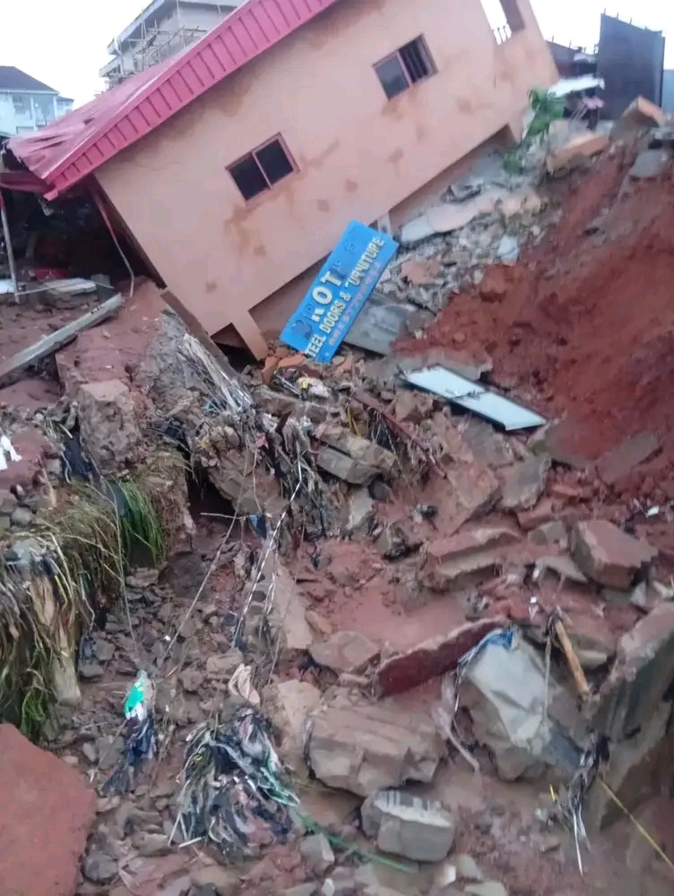 Anambra authorities probe building collapse after rainstorm