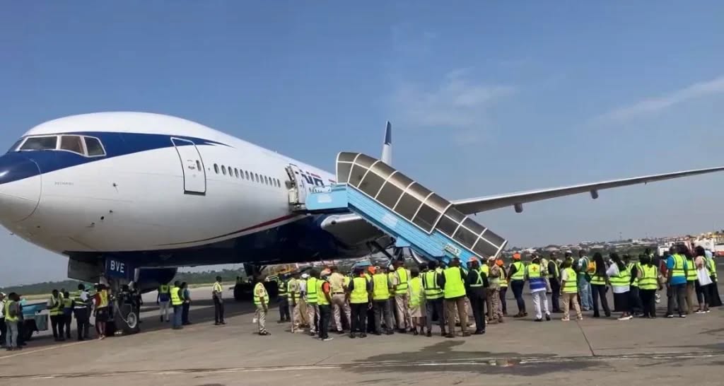 268 Nigerian returnees arrive in Lagos from South Africa amid xenophobic concerns