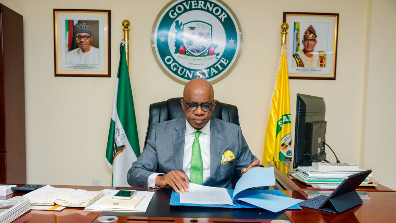 Ogun Government bans graduation ceremonies, end-of-session parties in schools