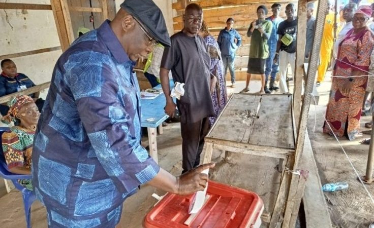 Former presidential aide Babafemi Ojudu casts vote in Ekiti governorship election