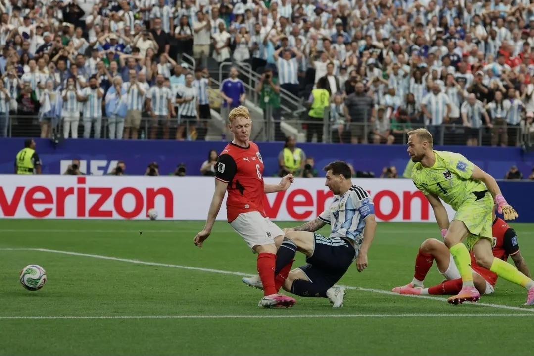 Messi extends World Cup legacy with five goals in two matches