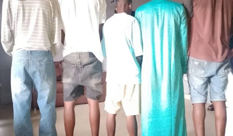 Police arrest five suspected cultists, recover weapons in Apapa crackdown