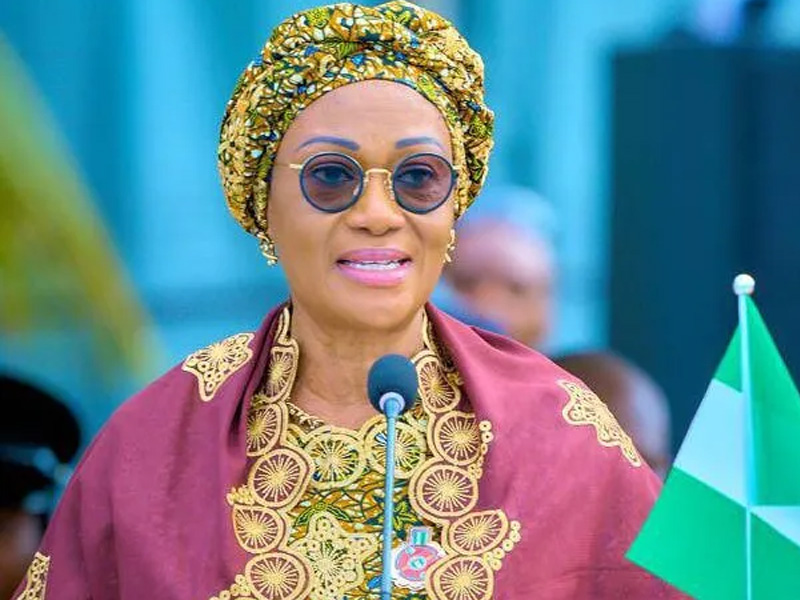 Remi Tinubu urges Burna Boy, Davido to do more for the less privileged