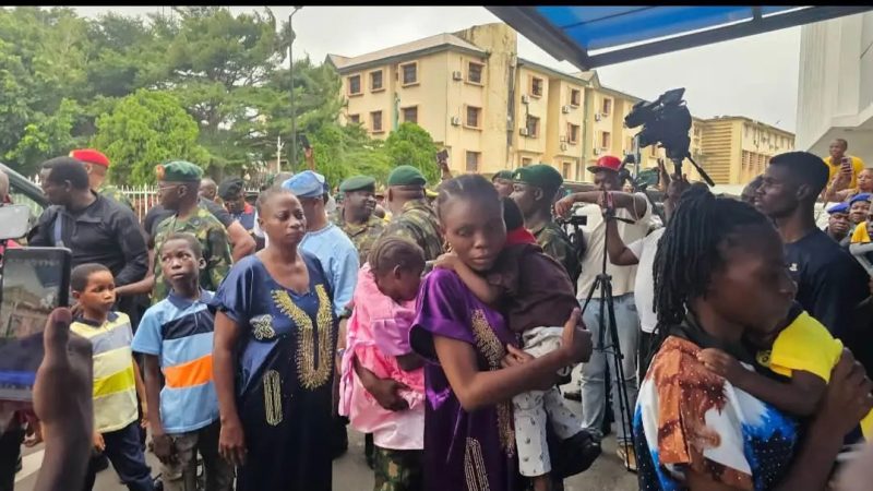 Rescued Oyo teachers, pupils arrive state secretariat for handover to Makinde