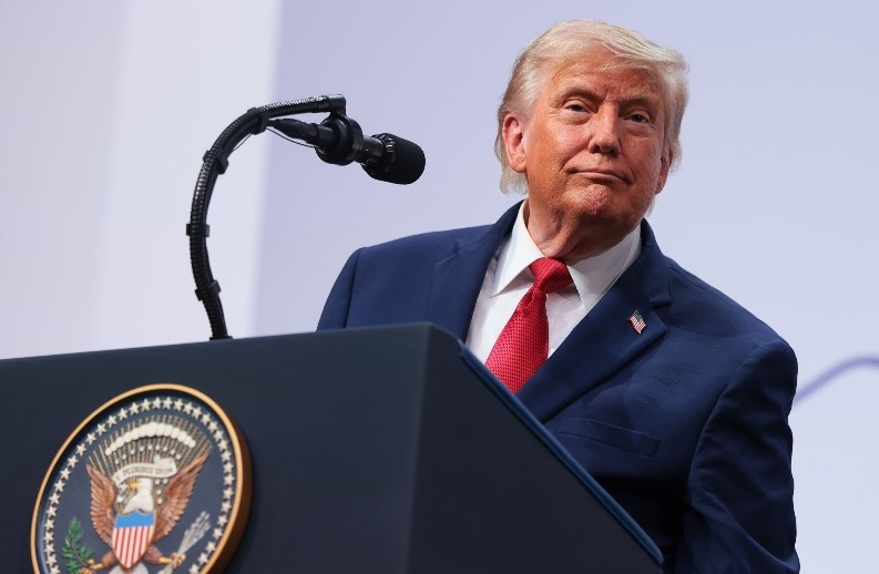 U.S. launches fresh wave of strikes on Iran as fighting intensifies