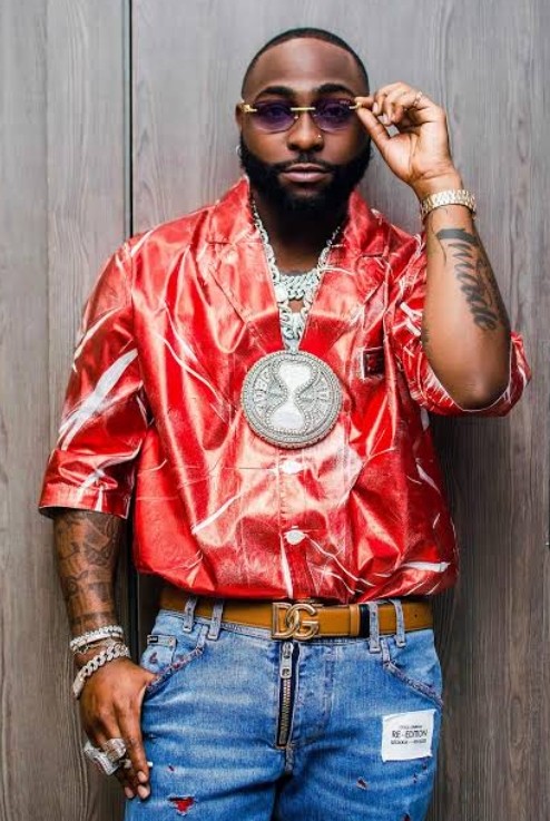Davido says he spends up to ₦400m monthly, excluding household costs