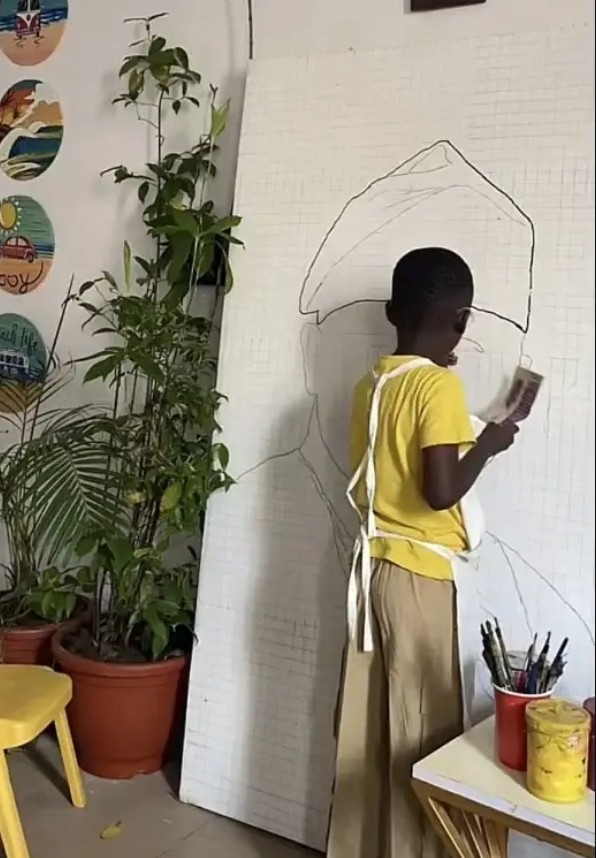 Senator Yayi rewards seven-year-old artist with ₦2.5m, full scholarship