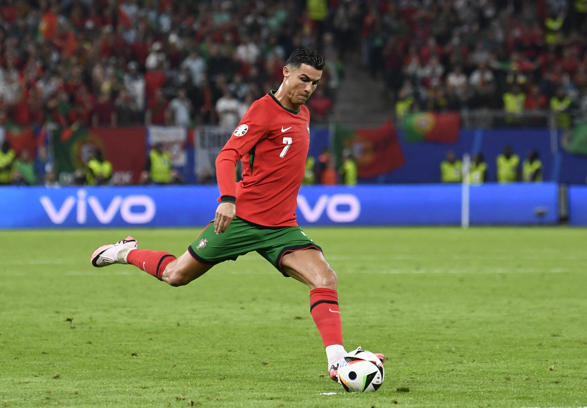 Ronaldo marks season return with 977th career goal as Al Nassr thrash Al Riyadh 4-0
