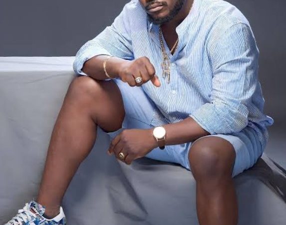 Veteran singer Daddy Showkey marks 50 years on stage with emotional reflection