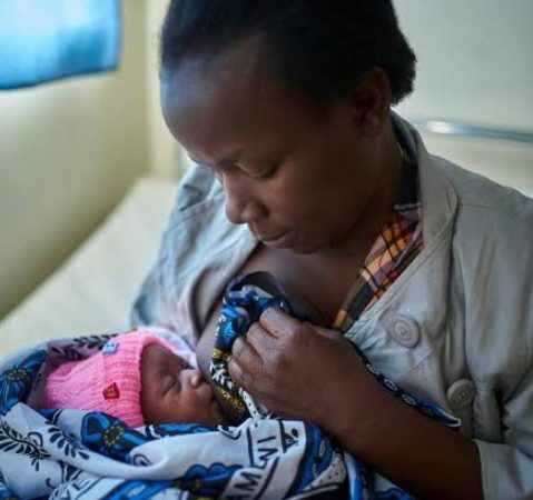 Only 36% of Nigerian mothers practice exclusive breastfeeding, FG raises alarm