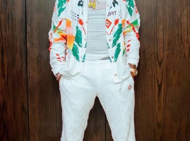 Davido claims ₦110bn was spent to influence Osun poll, reveals calls from Akpabio, Dangote