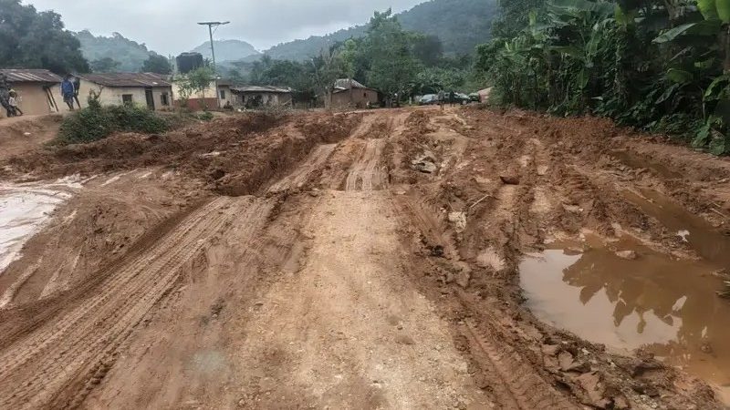 FG moves to reopen failed Ekiti-Kogi highway after days of gridlock