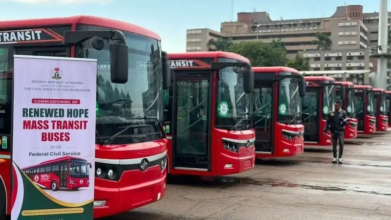 FG launches 100 electric buses to ease transport burden on civil servants