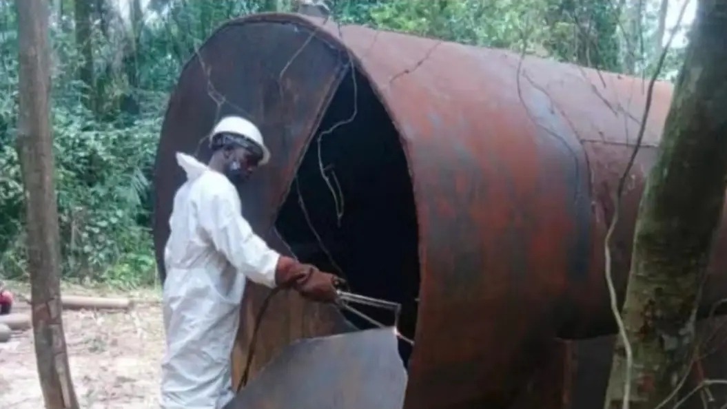Navy uncovers 40,000-litre illegal refinery in Rivers, arrests three
